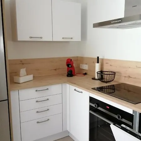 Apartment Prachtig Gelijkvloers Met Verwarmd Zwembad & Fitness *