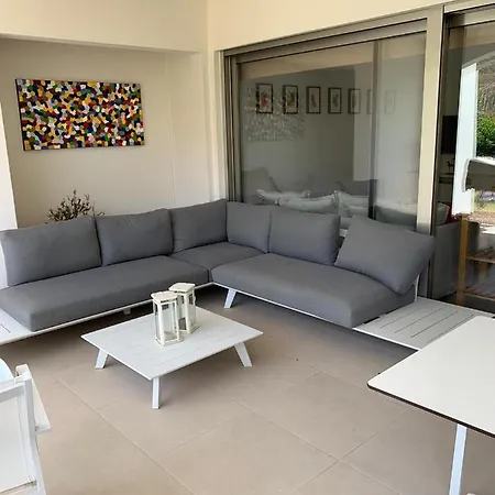 Prachtig Gelijkvloers Met Verwarmd Zwembad & Fitness Apartment *